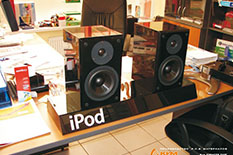 Подставки под товары Подиум iPod